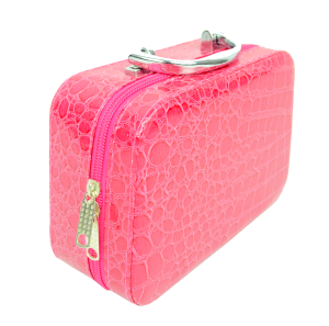 kosmetyczka stoi.png