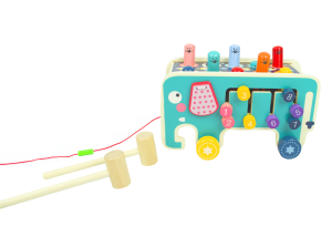 słonik niebieska strona.png